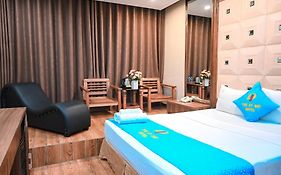 Khách sạn Thế Kỷ Mới